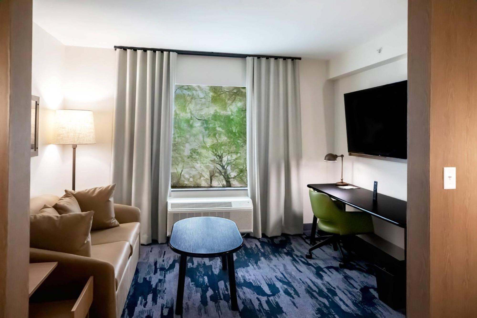 Fairfield By Marriott Inn & Suites Louisville Airport Exterior photo