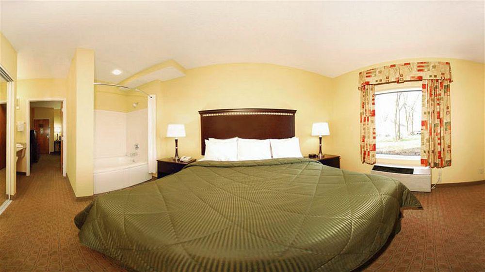 Fairfield By Marriott Inn & Suites Louisville Airport Exterior photo