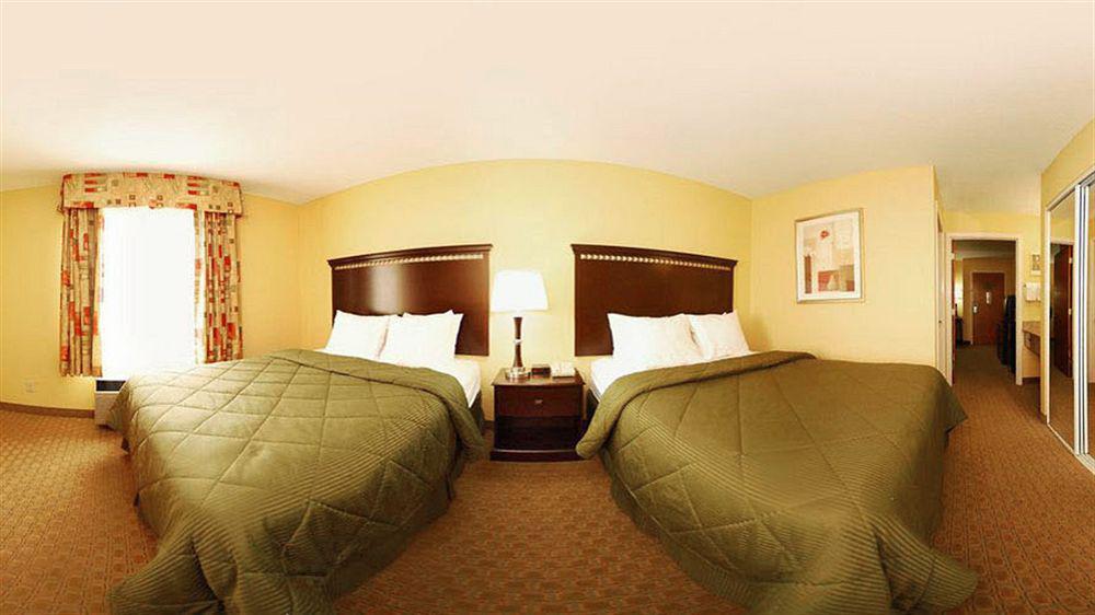 Fairfield By Marriott Inn & Suites Louisville Airport Exterior photo